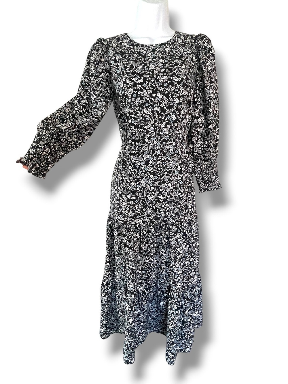 Ann Taylor Petite Floral Tiered Midi Dress Black White Cottagecore Romantic Boho